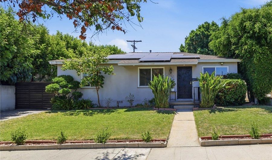8337 Lennox Ave, Los Angeles, CA 91402 - 3 Beds, 2 Bath