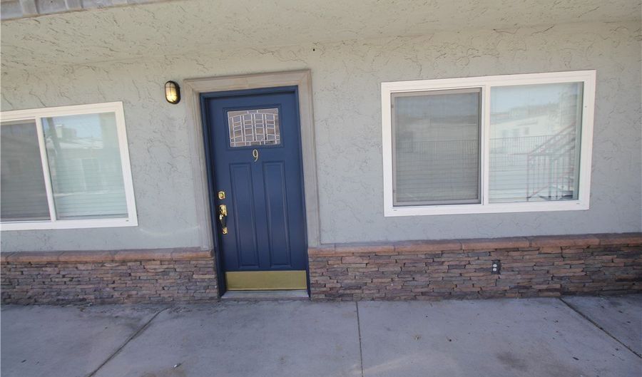 1111 S Casino Center Blvd 9, Las Vegas, NV 89104 - 2 Beds, 1 Bath