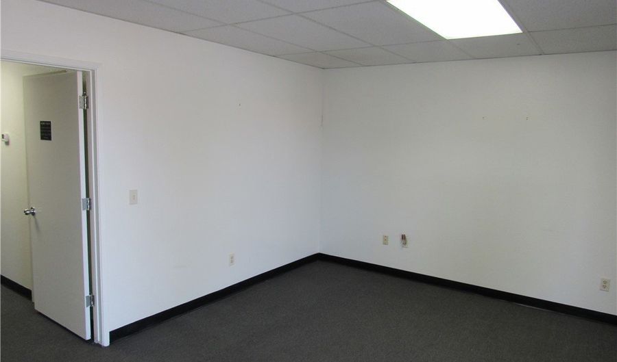 15963 Quantico, Apple Valley, CA 92307 - 0 Beds, 0 Bath