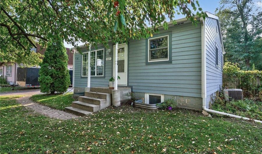 1227 5th St, St. Paul Park, MN 55071 - 3 Beds, 2 Bath