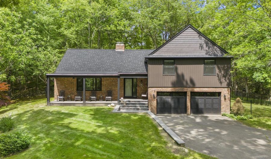 319 Nonnewaug Rd, Bethlehem, CT 06751 - 4 Beds, 3 Bath
