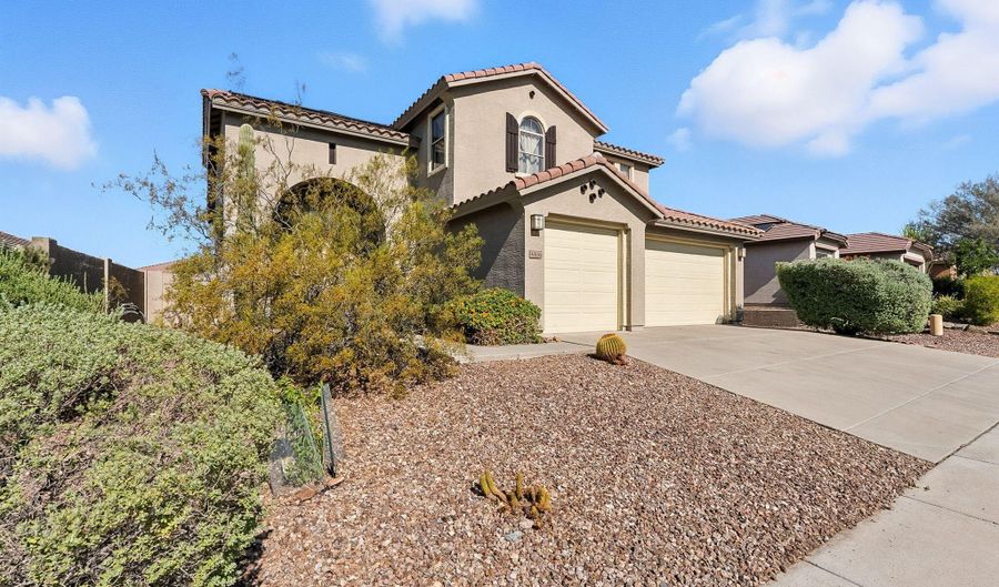 43136 N NATIONAL Trl, Anthem, AZ 85086 - 4 Beds, 3 Bath