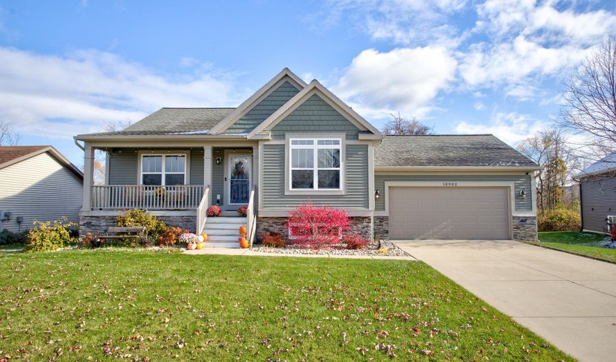 10902 Woodedge Dr, Allendale, MI 49401 - 3 Beds, 3 Bath