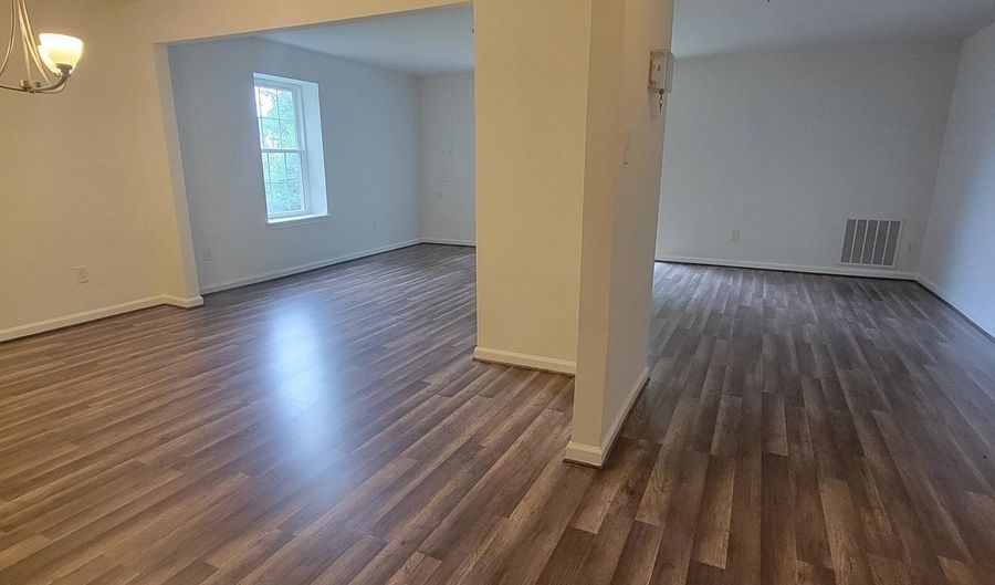4621 RED HAWK Ter, Bladensburg, MD 20710 - 3 Beds, 2 Bath