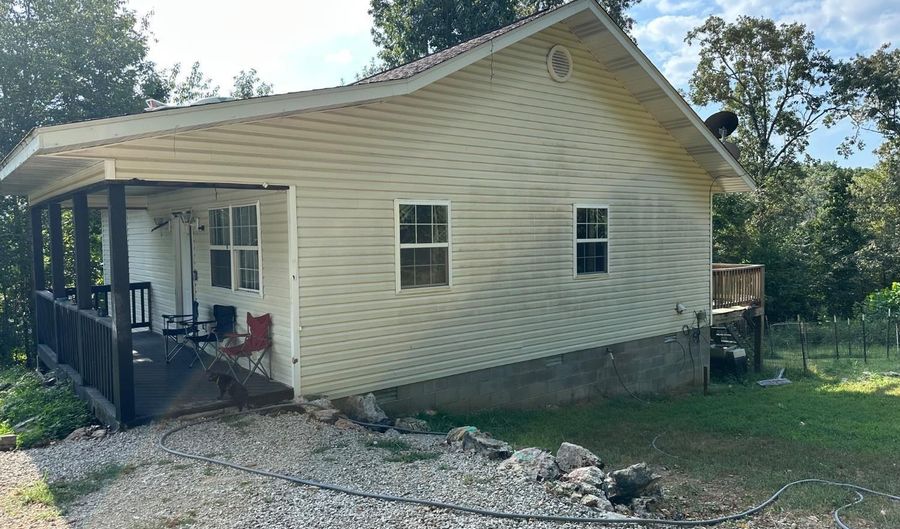 114 Little Creek Cir, Ash Flat, AR 72513 - 2 Beds, 1 Bath