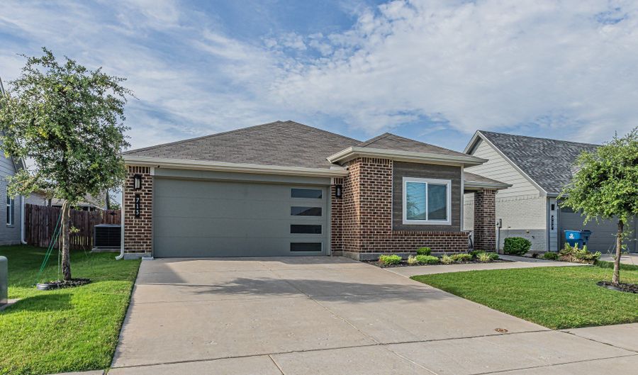 713 Griffith Park Trl, Alvarado, TX 76009 - 3 Beds, 2 Bath