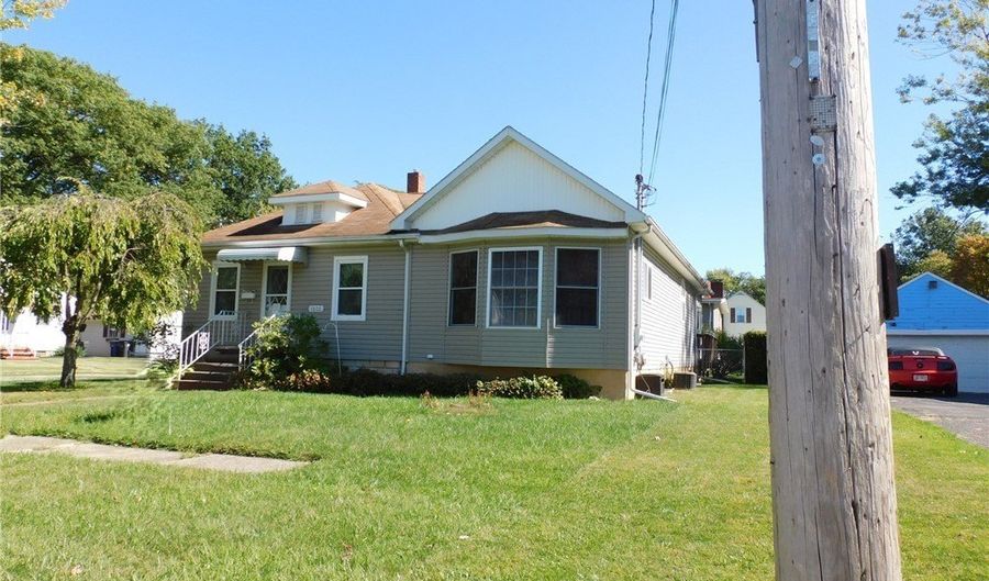 1606 Ohio Ave, Ashtabula, OH 44004 - 2 Beds, 2 Bath