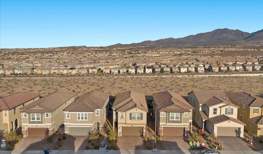 2832 Frabiele St, Henderson, NV 89044 - 5 Beds, 3 Bath