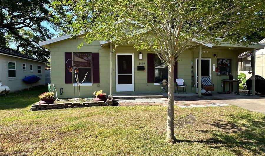 1404 DAVIDSON St, Orlando, FL 32804 - 3 Beds, 2 Bath