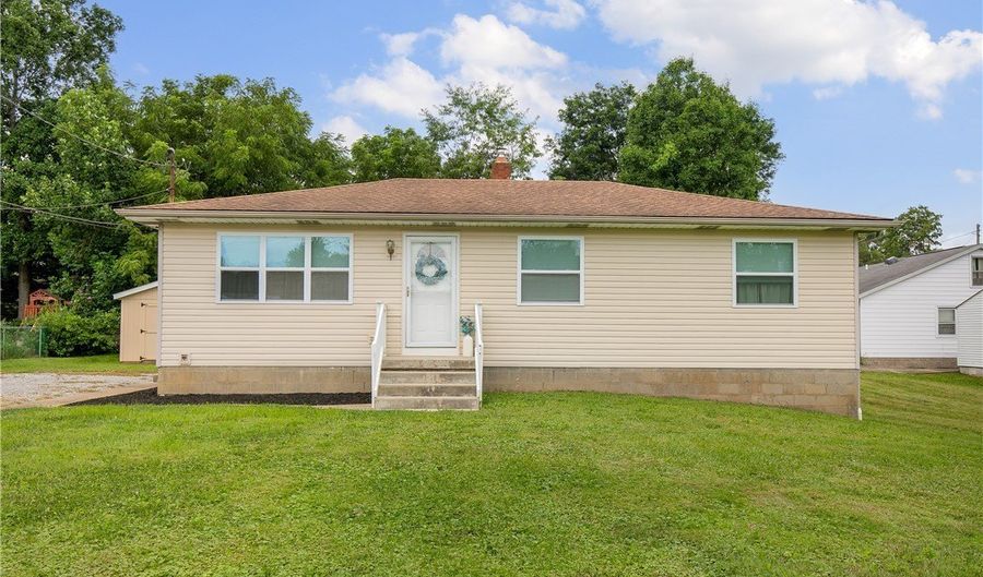 472 Columbine Ave, Akron, OH 44312 - 3 Beds, 1 Bath