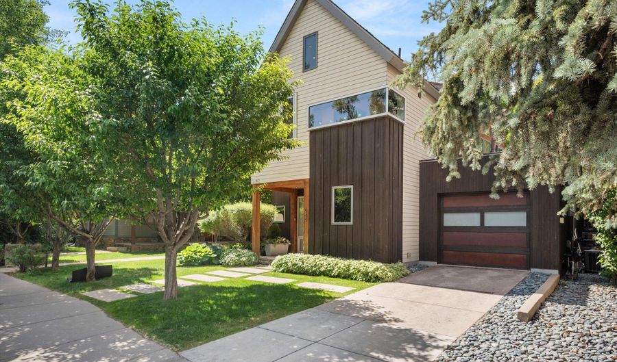 939 E Cooper Ave B, Aspen, CO 81611 - 4 Beds, 5 Bath
