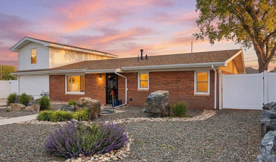 3903 BEVANS St, Cheyenne, WY 82009 - 4 Beds, 2 Bath