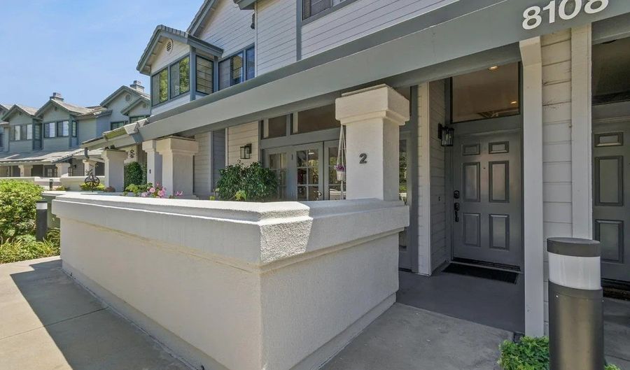 8108 Via Kino 2, San Diego, CA 92122 - 2 Beds, 3 Bath