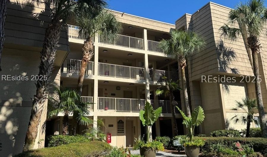 18 Lighthouse Rd 470, Hilton Head Island, SC 29928 - 2 Beds, 2 Bath