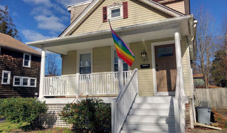 1213 4th Ave, Asbury Park, NJ 07712 - 2 Beds, 2 Bath