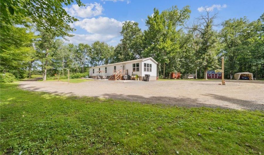 998 140th Ave, Apple River, WI 54001 - 3 Beds, 2 Bath