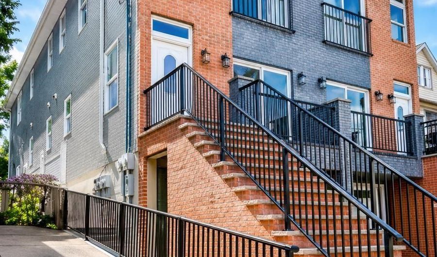 92 W 6TH St 1, Bayonne, NJ 07002 - 4 Beds, 4 Bath