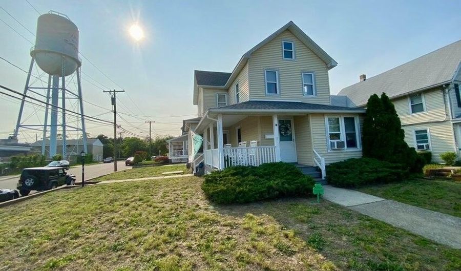 601 Main St Summer, Avon By The Sea, NJ 07717 - 4 Beds, 2 Bath