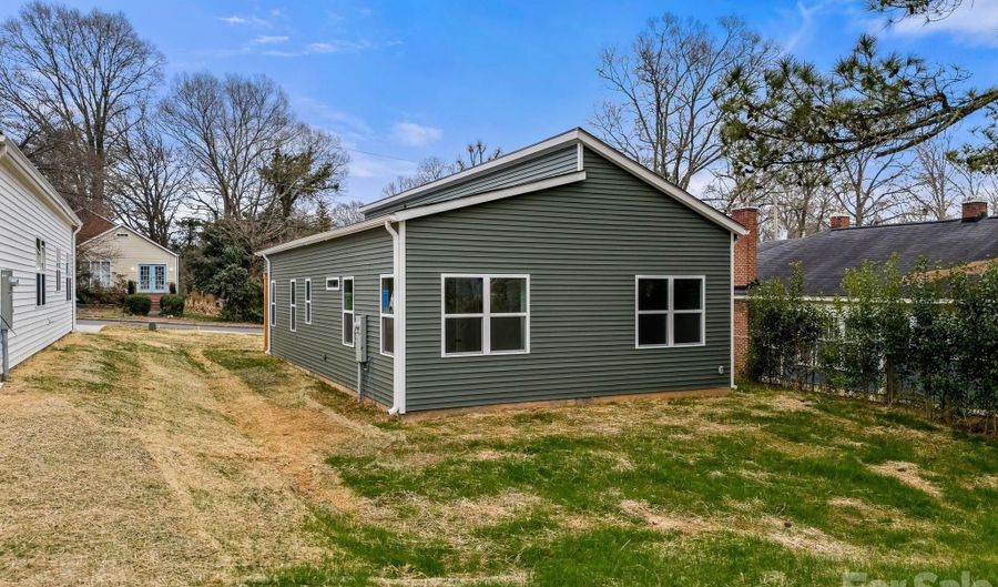 614 S 4th St, Albemarle, NC 28001 - 3 Beds, 2 Bath
