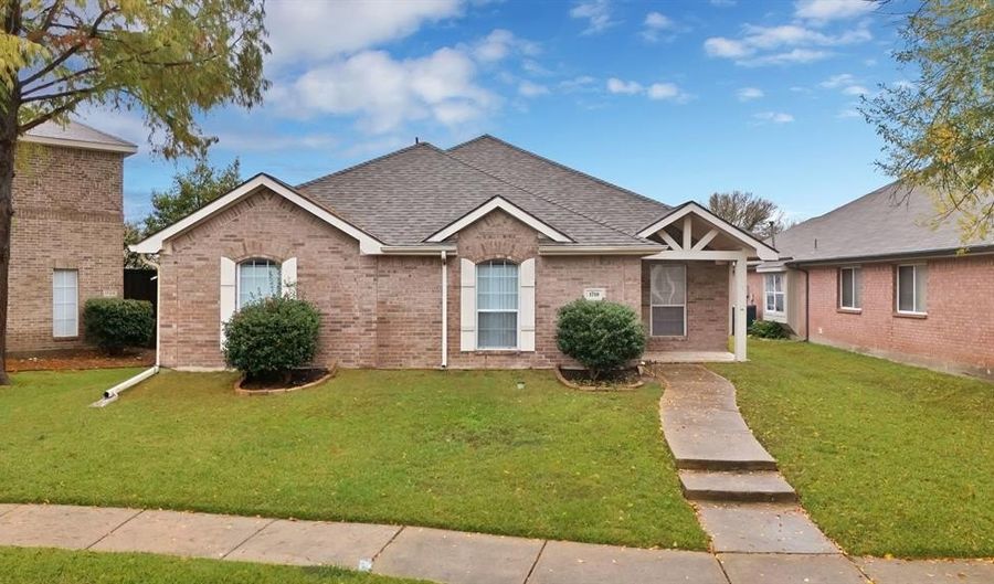 1718 Briarhollow Dr, Allen, TX 75002 - 3 Beds, 2 Bath