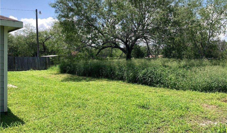 1816 Carmen St, Alice, TX 78332 - 3 Beds, 1 Bath