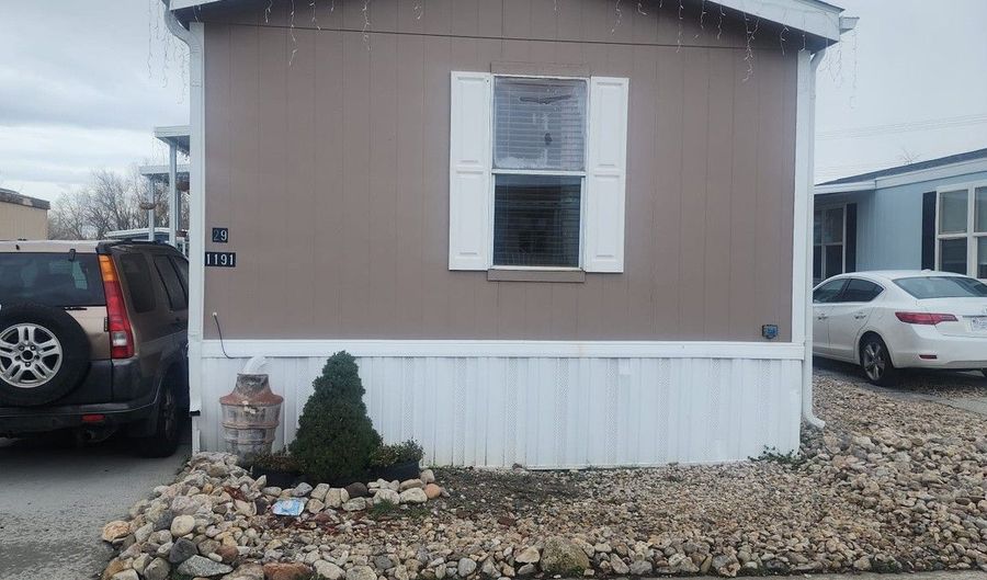 1191 W RIVER BANK Rd 29, West Valley City, UT 84119 - 3 Beds, 1 Bath