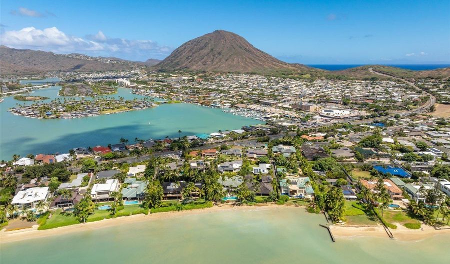 243 Portlock Rd, Honolulu, HI 96825 - 5 Beds, 4 Bath