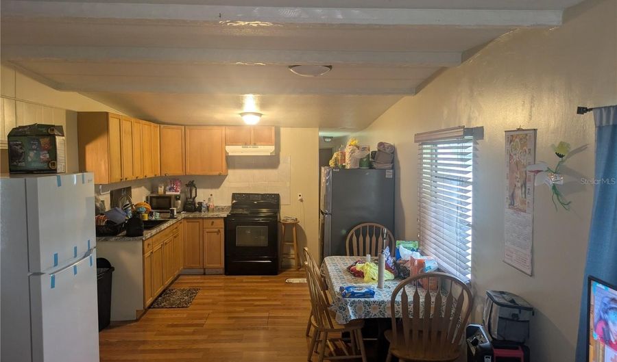 26140 ROSE Ln, Astatula, FL 34705 - 2 Beds, 1 Bath