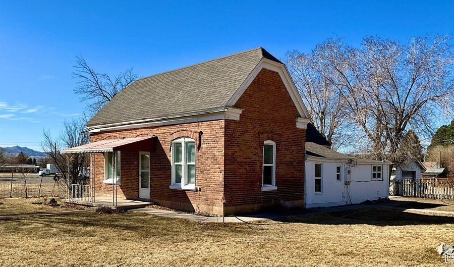 495 N MAIN St, Beaver, UT 84713 - 2 Beds, 1 Bath