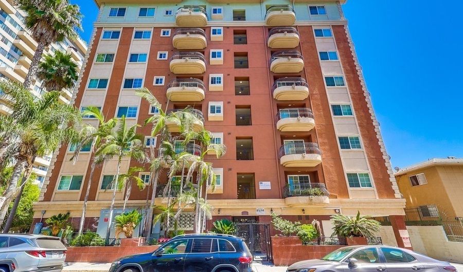 700 S Ardmore Ave 204, Los Angeles, CA 90005 - 2 Beds, 2 Bath