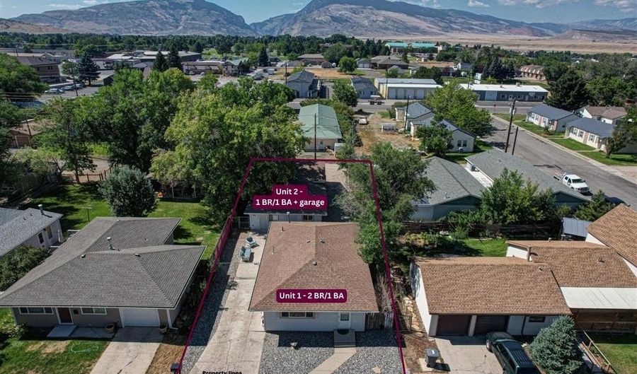 1617 19th St, Cody, WY 82414 - 2 Beds, 1 Bath