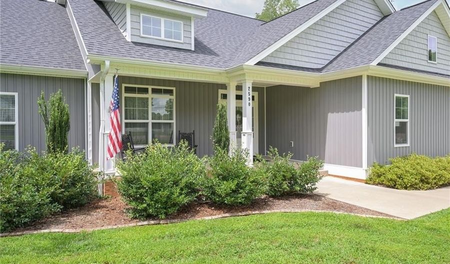 2590 NC Highway 801 S, Advance, NC 27006 - 3 Beds, 2 Bath