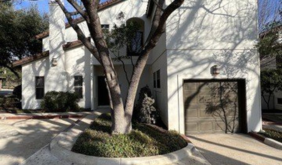 208 GRANDVIEW Pl 4, Alamo Heights, TX 78209 - 3 Beds, 3 Bath