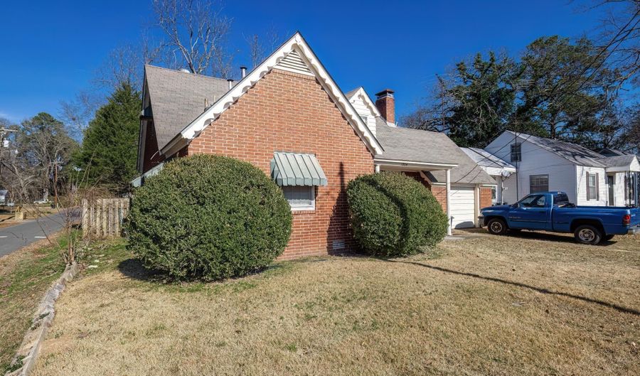 1534 Phillips St, Arkadelphia, AR 71923 - 3 Beds, 2 Bath