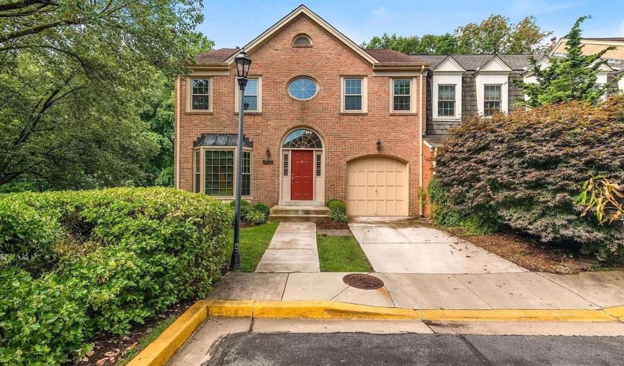 10127 CRESTBERRY Pl, Bethesda, MD 20817 - 4 Beds, 4 Bath