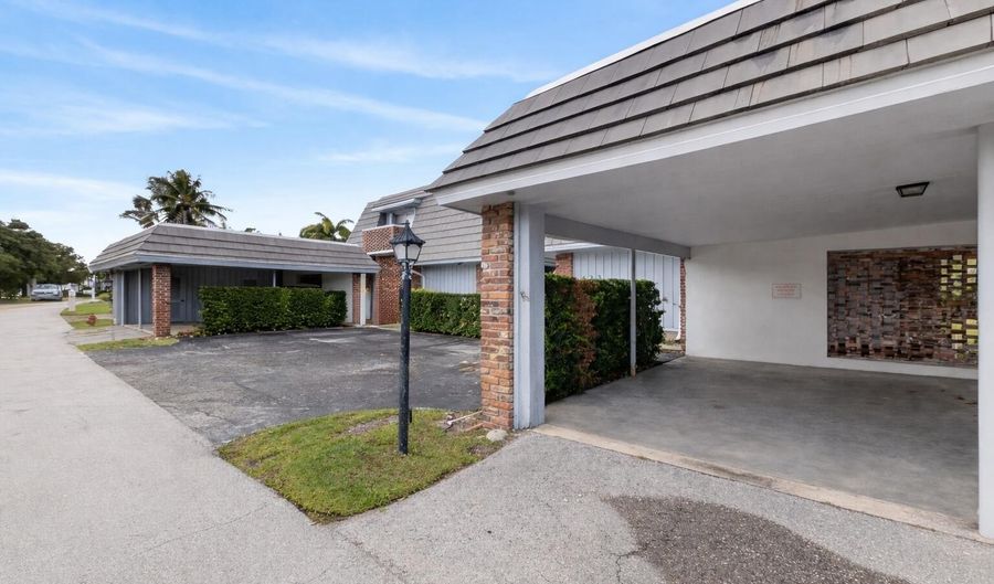 423 Pine Tree Ct 23, Atlantis, FL 33462 - 2 Beds, 2 Bath