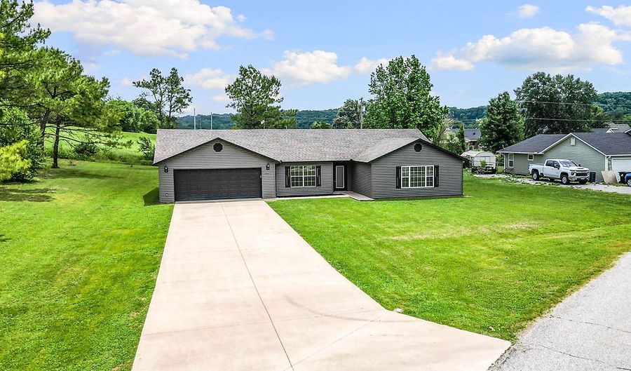 144 Riverview Dr, Anderson, MO 64831 - 3 Beds, 2 Bath
