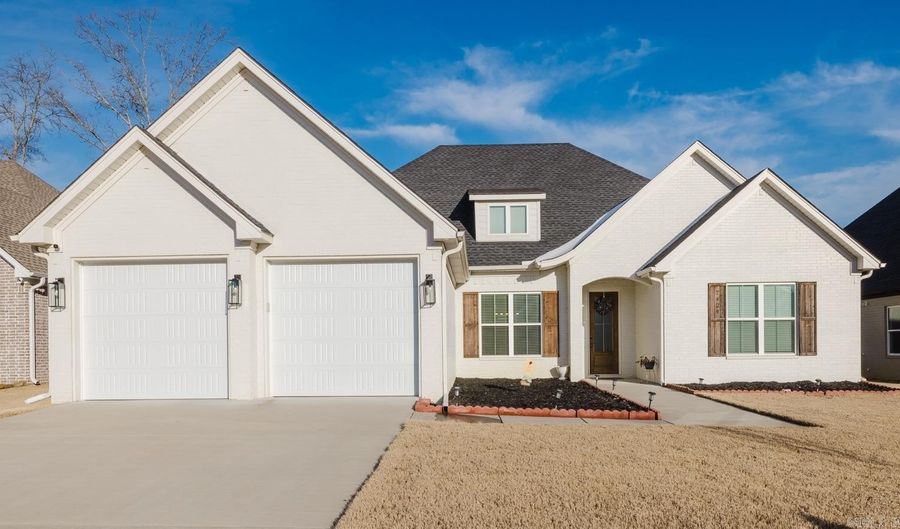 7424 Northwood Dr, Benton, AR 72019 - 4 Beds, 3 Bath