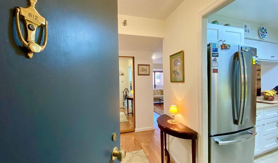 1301 N COURTHOUSE Rd N #812, Arlington, VA 22201 - 2 Beds, 2 Bath