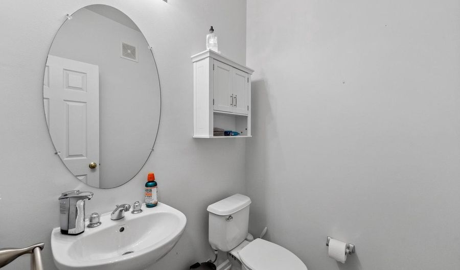 43371 LOCUST DALE Ter 107, Ashburn, VA 20147 - 2 Beds, 2 Bath