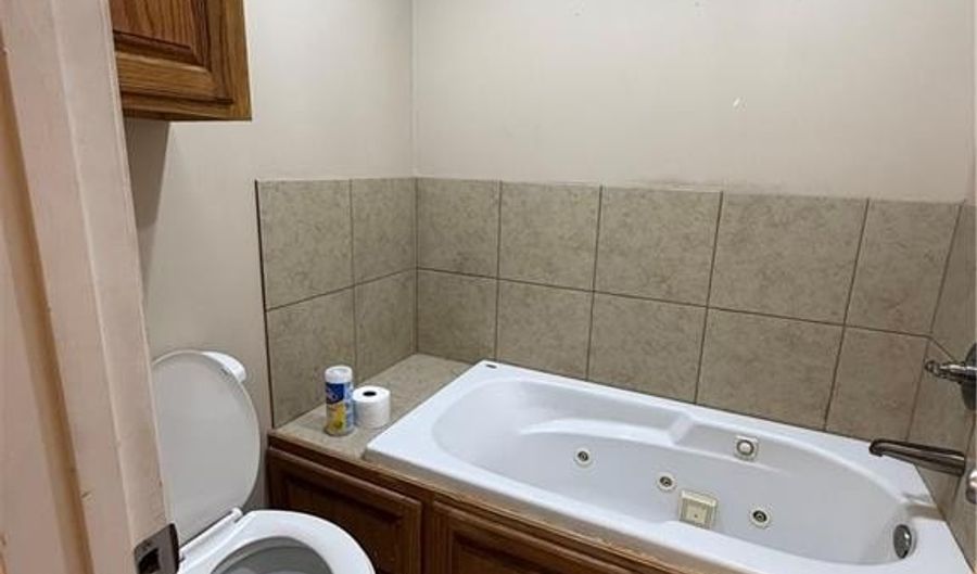 1359 GLORIA Trl NE, Brookhaven, MS 39601 - 4 Beds, 3 Bath