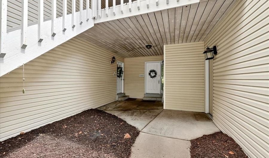 740 Woodside Trails Dr 103, Ballwin, MO 63021 - 3 Beds, 3 Bath