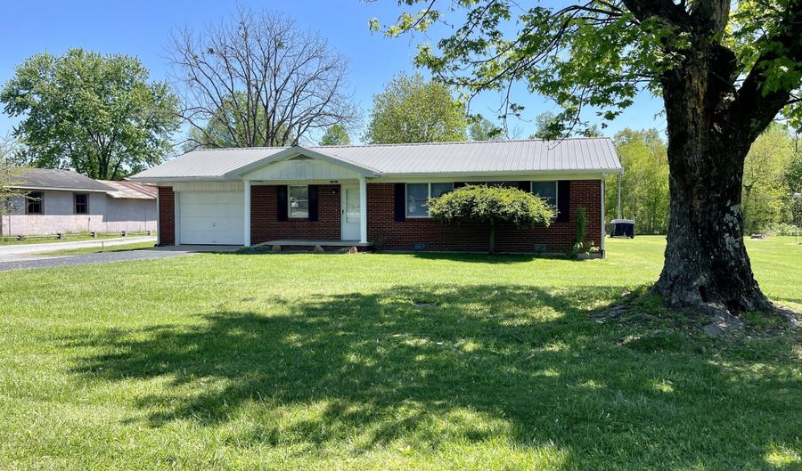 2048 US 127, Russell Springs, KY 42642 - 3 Beds, 1 Bath