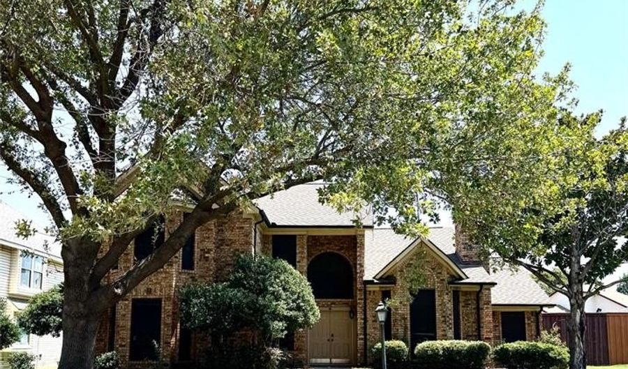 811 Fairlawn St, Allen, TX 75002 - 5 Beds, 3 Bath