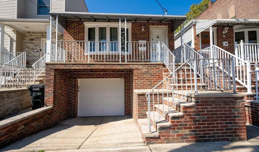 773 AVENUE E, Bayonne, NJ 07002 - 4 Beds, 2 Bath