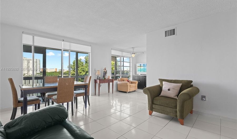 2999 POINT EAST Dr C-502, Aventura, FL 33160 - 1 Beds, 1 Bath