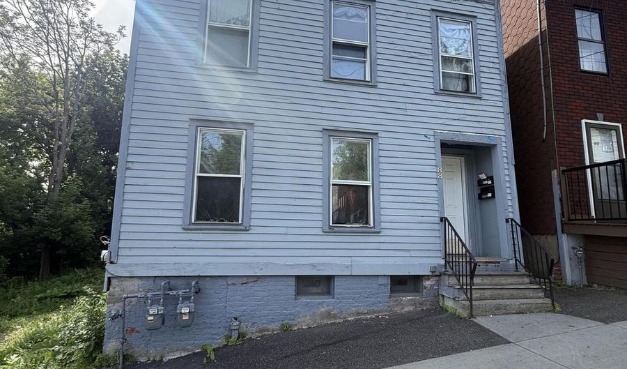 88 Elizabeth St, Albany, NY 12202 - 6 Beds, 2 Bath