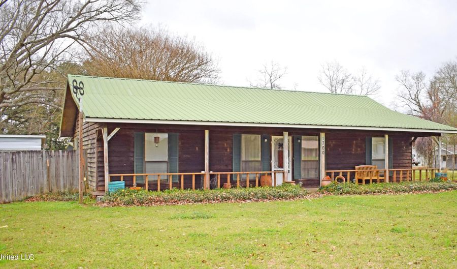 1700 Fourth St, Leakesville, MS 39451 - 3 Beds, 2 Bath