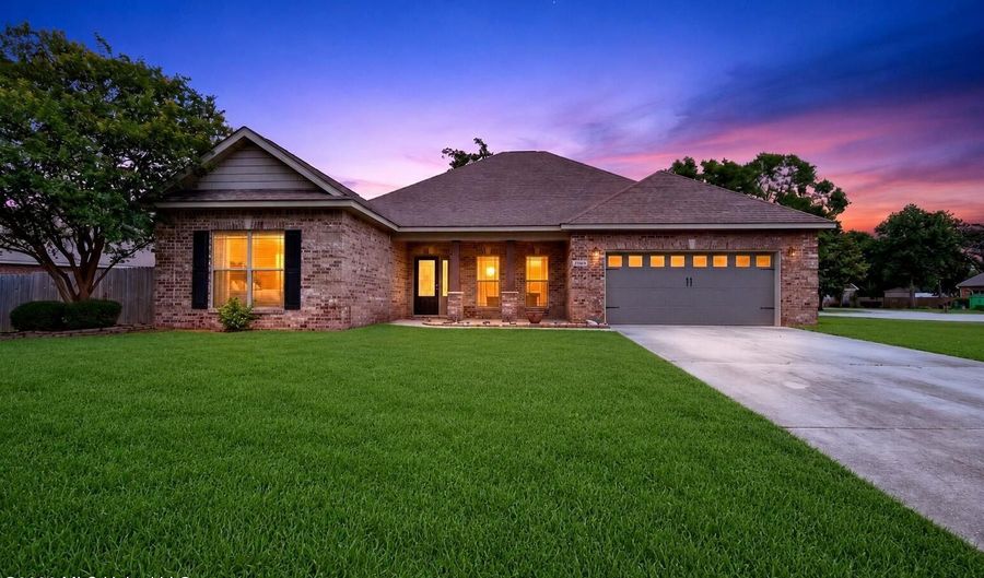 456 Tuscano Ln, Biloxi, MS 39531 - 4 Beds, 3 Bath