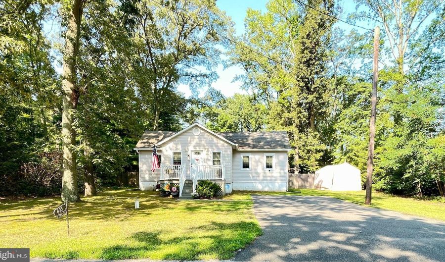 633 ROBERTS Ave, Franklinville, NJ 08322 - 3 Beds, 2 Bath